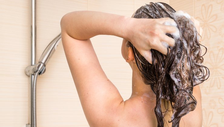 ogni quanto fare shampoo