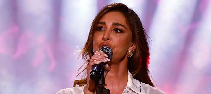 belen rodriguez canta